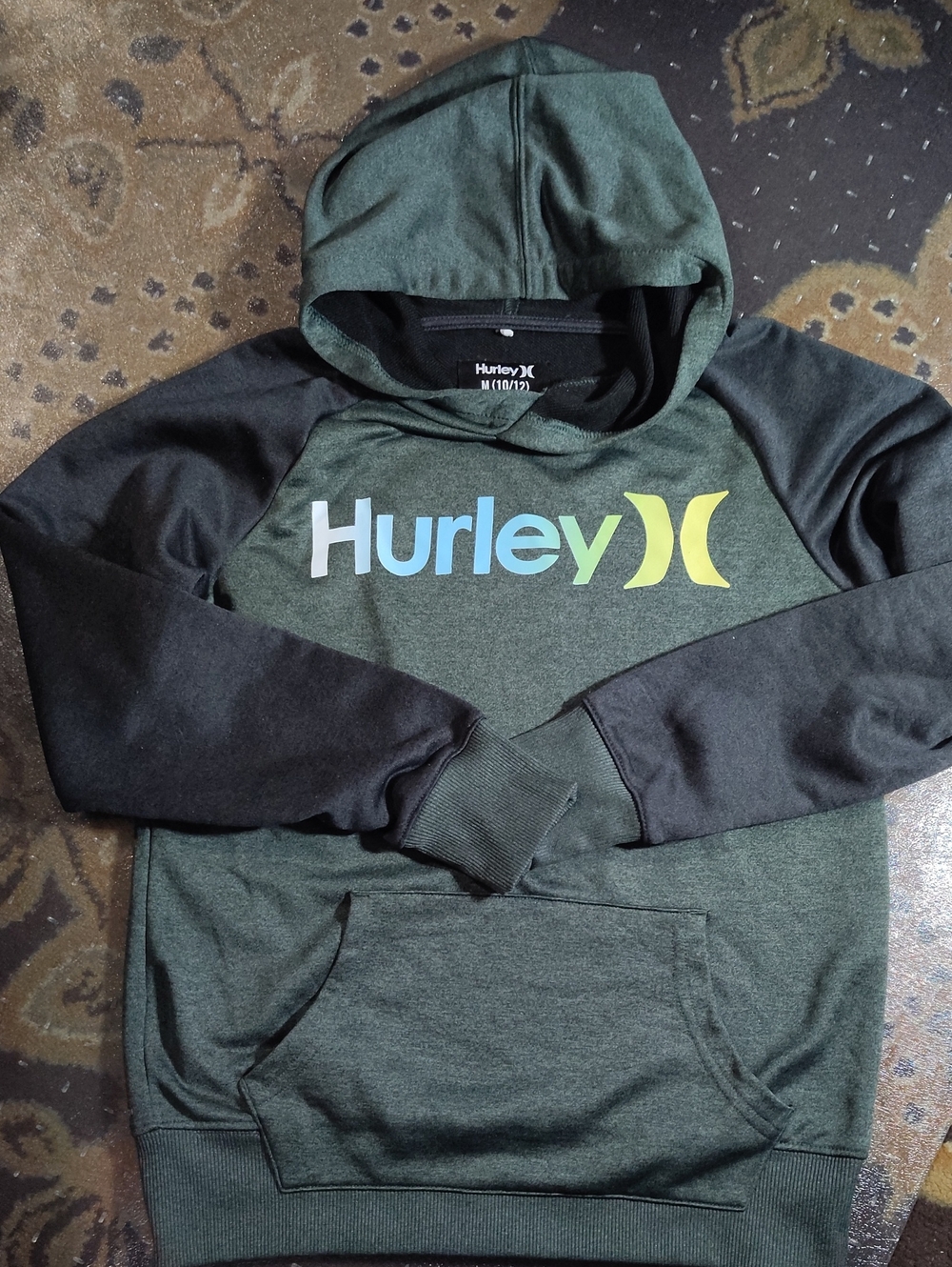 Hurley 10/12 Hoodie $25